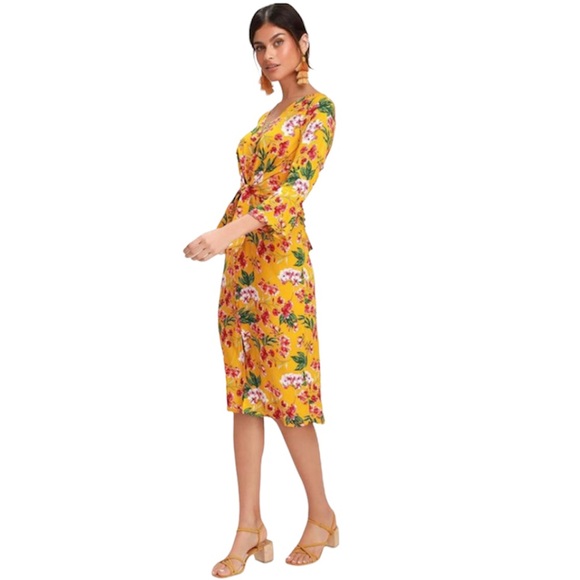 Lulus Yellow April Golden floral print front tie Dress - Picture 2 of 9